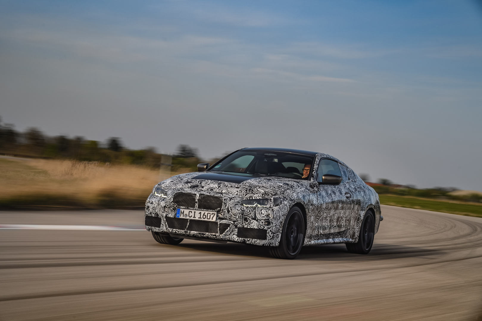SMALL_P90387894_highRes_the-new-bmw-4-series